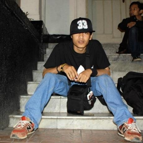 SHUT UP YOU DONT KNOW ME , SQUEAL LIKE A PIG WHEN YOU BIG FUCKIN, AAARGH . DNA @NOTB_RAPCORE @FIGHT_HARDCORE @OfficialLFC_ID
