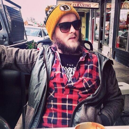 raised in the bush, now in the deep north of Melbourne. amateur gardener, aspiring permaculturalist, caffeine dealer & puppy lover. views arent my own