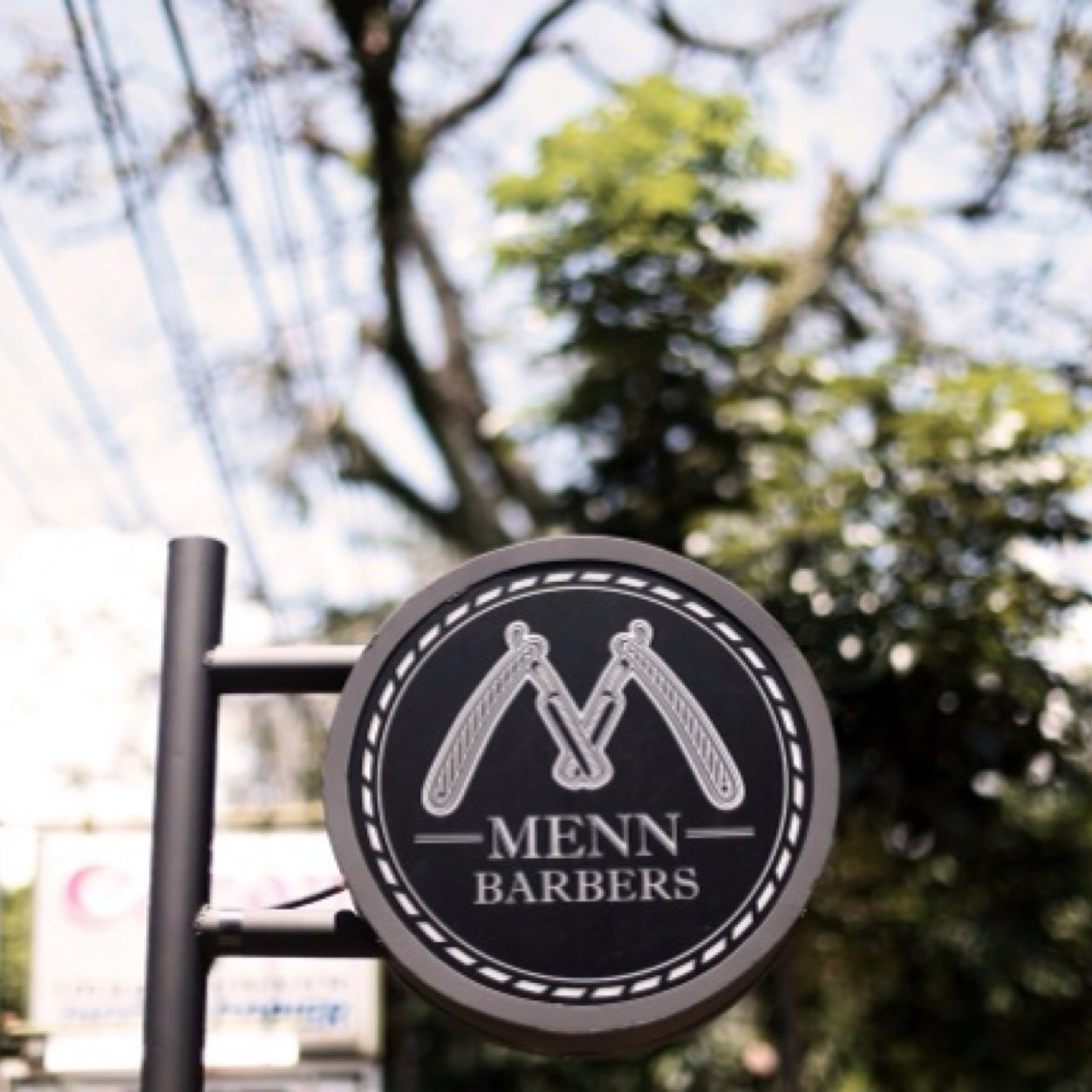 Jl. Sultan Tirtayasa no. 34 Phone: 022 - 4210033 | DEFINITELY MEN