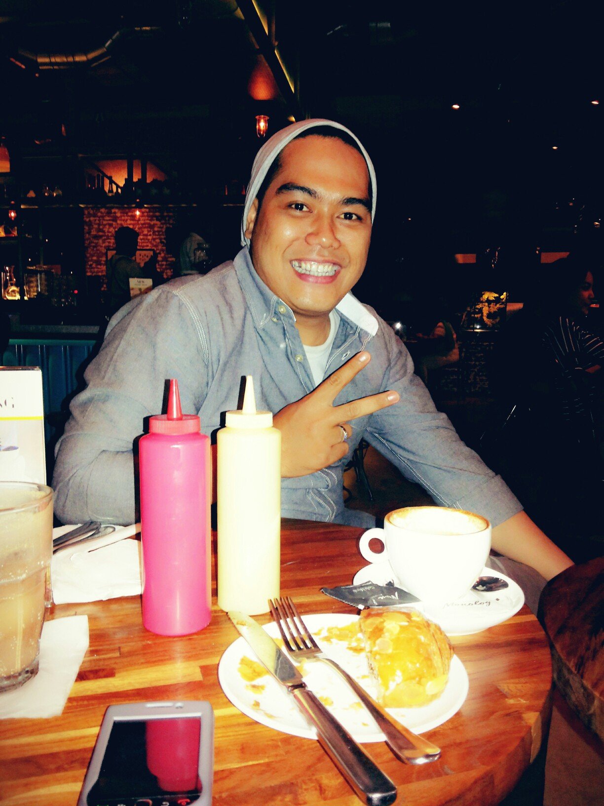 dulvqdjambul's profile picture. Duduk di atas kloset sambil bermimpi jadi presiden