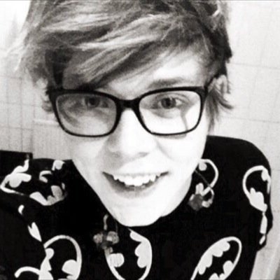 Hey❤️ Could You Please Go Follow @O2Lof5SOS It Would Mean Alot!!!❤️