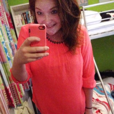 Singing / 18 years old / Graphic design / Cibap