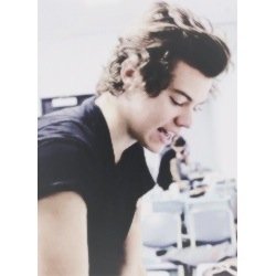 rememeber that time when you fell for harry? i do. And i want to remind you that harry loves you, and finds you adorable. - @littleboniall