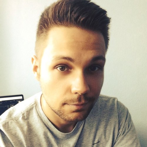 Tschakkk's profile picture. 90s kid | Nerd | Pixel-Schubser | Hobby-Streamer | Irgendwas mit IT