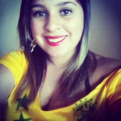 19 anos. Geminiana. São paulina sz