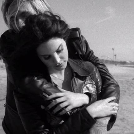 MizJuliM's profile picture. I'm a supernatural thing bitches!