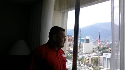 para entender el futuro hay q saber del pasado..  la revolucion continua.. constancia y unidad.