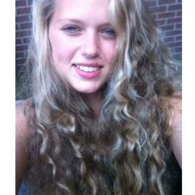 sannezelhorstt's profile picture. 17 jaartjes, dansjes en drankjes doen het altijd goed