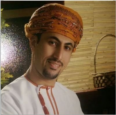 مهندس طبي متخصص بالتكنولوجيا الطبية وتقنية المعلومات وتجهيز المستشفيات. مهتم بالقضايا الفكرية والتنويرية للأمة الإسلامية والإنسانية عامة.