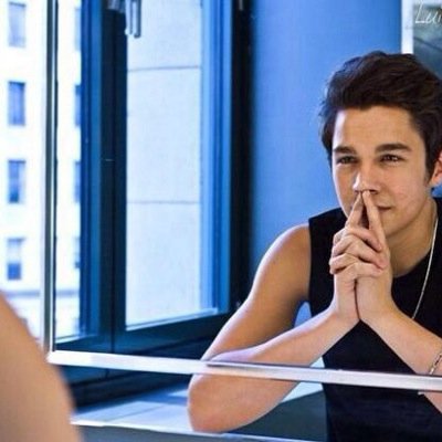I'm a boy Mahomie and Janoskianator! Part of the Jake Miller military! Austin Mahone and Jake Miller follow me!