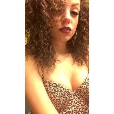 __xhesika's profile picture. 