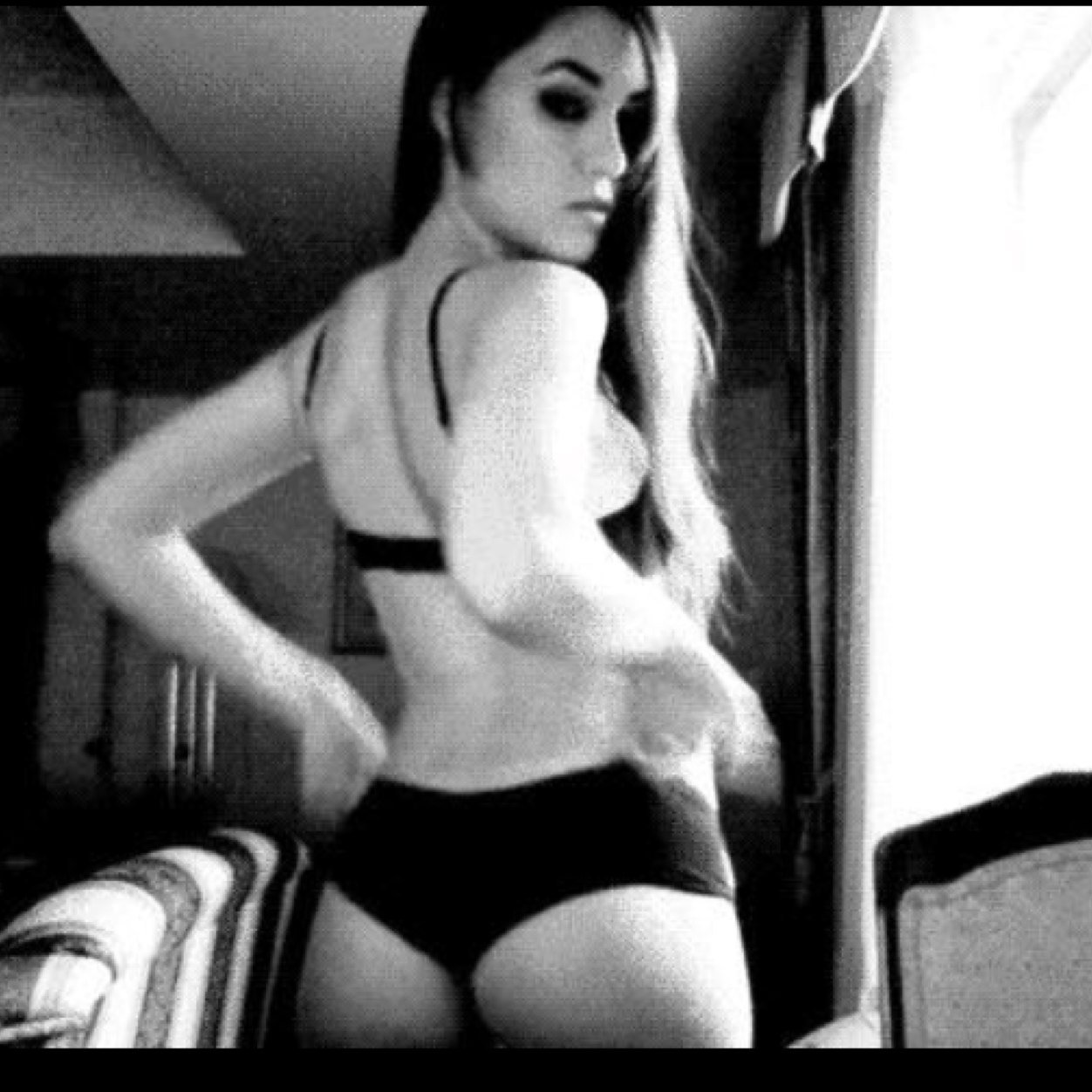 Brith|| bi(sex)|| single|| sex|| dm sempre aperti.