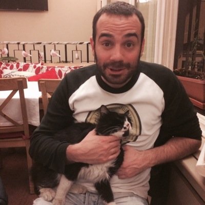 yazgananil's profile picture. 