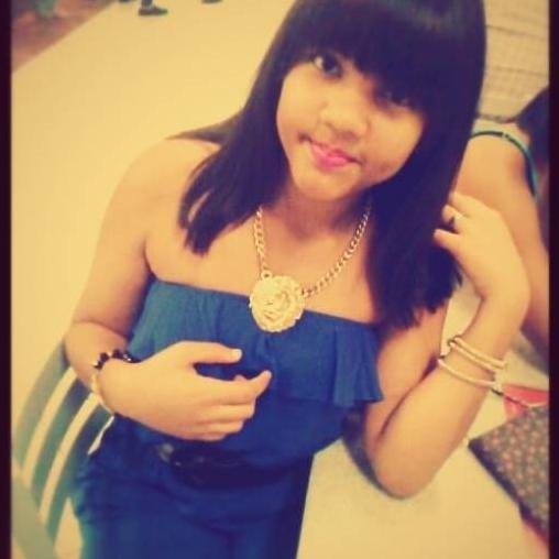 SOy Una #PalOmiitaaa Siii, PerO TOyy #BuenisiiMa -- ; $ SOY INSOPORTABLE E INIGUALABLE , TOO EL MUNDO TA CLARO KE SOY INSUPERABLE ._. https://t.co/lcxQlTVudM
