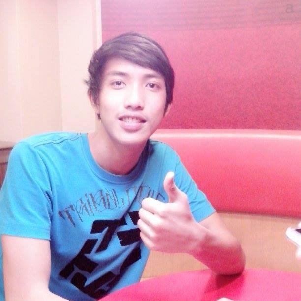 dml_gam's profile picture. Me just being happy :) (http://t.co/BXezI63LIe)