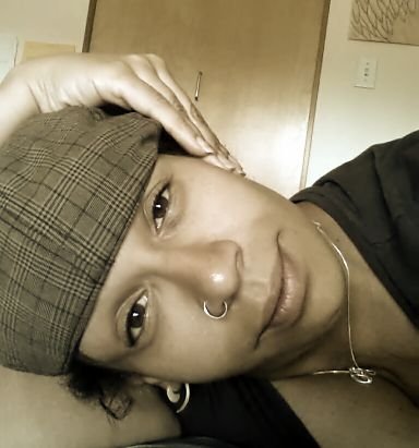 littlegreyskies's profile picture. 