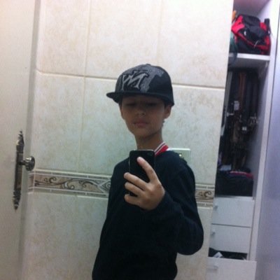 gustah99ios's profile picture. E o seguinte ano q vem vou ter tres canais no youtube e sou a vergonha da minha familia