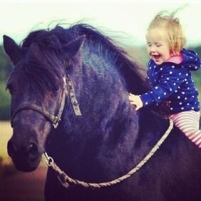 لا تأخذ بما تسمع خذ بما ترى و لا تنسى 
جميلاً كان بينكما فيما مضى  ♡
