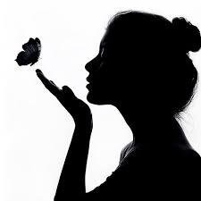 ❤️❤️✨ | شوية ناس نرميهم من الكرة الأرضية 

ونعيش بـ سعادة تامة ̮~o)'  :p