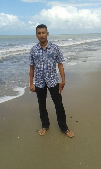 Aku adl org yang penuh dgn kekurngan_:  twitter2 : @Kim_Cules