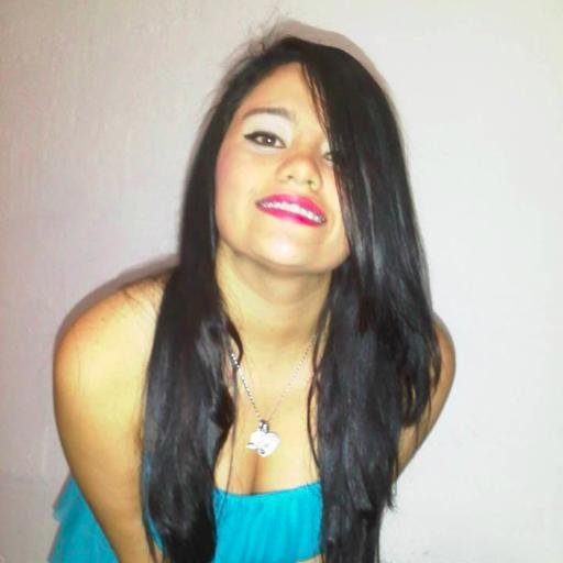 universitaria :*amiga de todos. Se joven disfruta la vida y ama a quien mas te odia. Keep calm and give me love :)