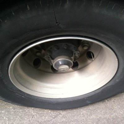 metrodiarieshtx's profile picture. a glimpse into riding public transit in the 4th largest city.