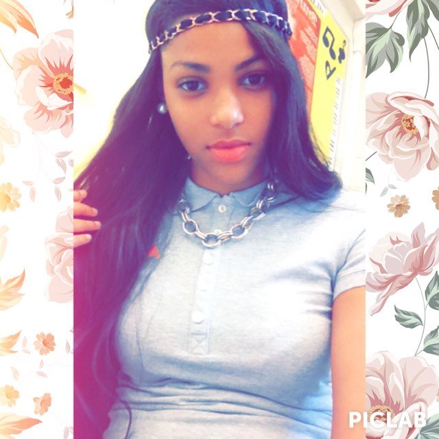 Follow My Instagram : @___aleshiaa___ ! Add Me On Snapchat : Aleshia_Folk I Be Chilling And I Stay FLEE AF .! Loving No Hoes GET MONEY
