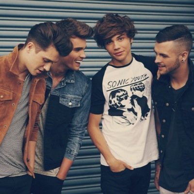 UnionJComps's profile picture. Follow @unionmashton and @kellyfordxox