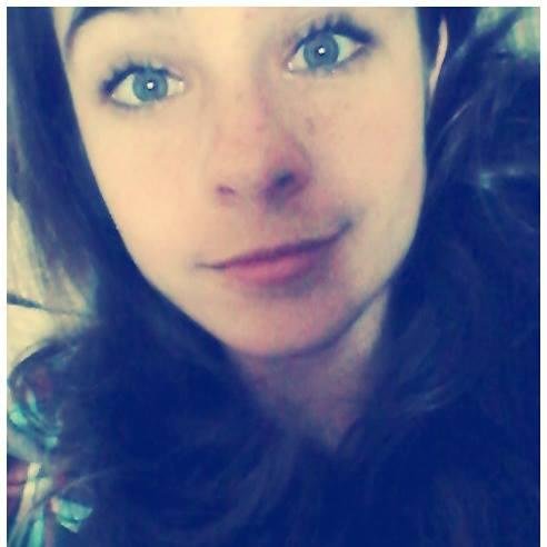 GabsAntoni's profile picture. E se eu disser que ninguém se importa?