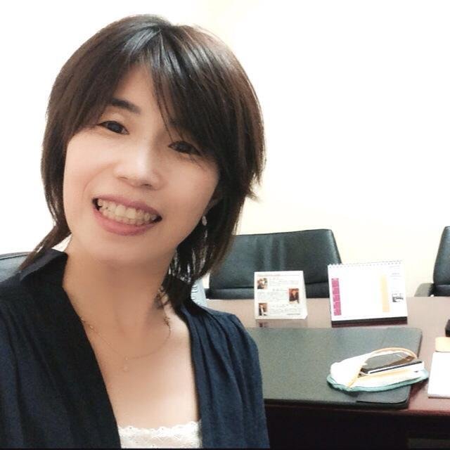 PCスキルやサイトアフィリエイトを基盤にして、名古屋を中心にセミナーや講座を開いています♪！PCを通して自活力を付けて頂く支援をさせて頂いております。
毎日が楽しく新鮮です！
宜しければブログも見てもらえると嬉しいです！
【Heart Magic～心に魔法を～】
http://t.co/LC9sKMavf9