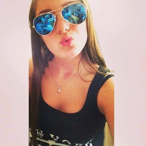 Love me allerliefste vriendinnetje ! #001 Dikke Kus Chaay x / insta: arielaaxx / snapchat: arielaax
