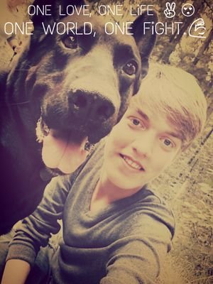 FOLLOW ME, AND I FOLLOW YOU BACK! :) ♡