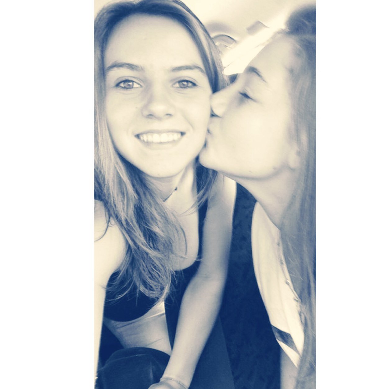 NuriaBennabe's profile picture. ♧  People change, memories don't  ♧  Instagram: nurber97