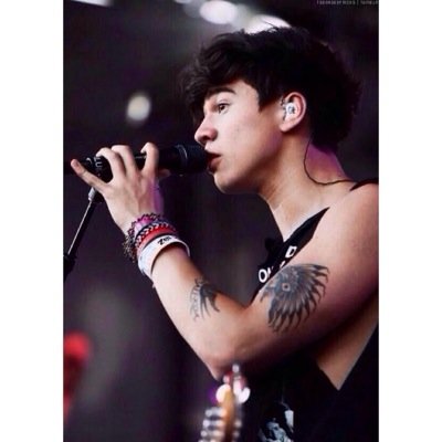 free follow from @_pizza5SOS