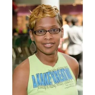 Owner of A Kakey Kreation.  My passion and talent is designing and creating original contemporary cakes.