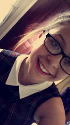 chloeewalkerrr's profile picture. bio's suck tbh