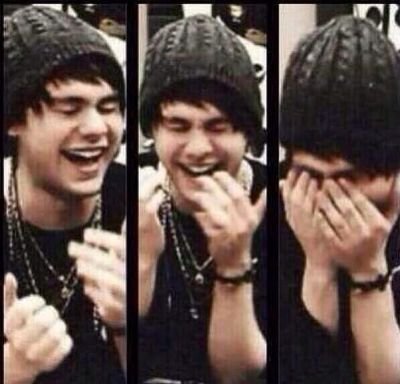 dont follow this account, im active on @ghosttownhemmo and @skinnyloveriley