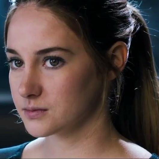 whyshedidit's profile picture. 