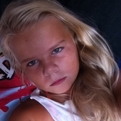 Mkrysfelt's profile picture. Hello, follow me and I follow back