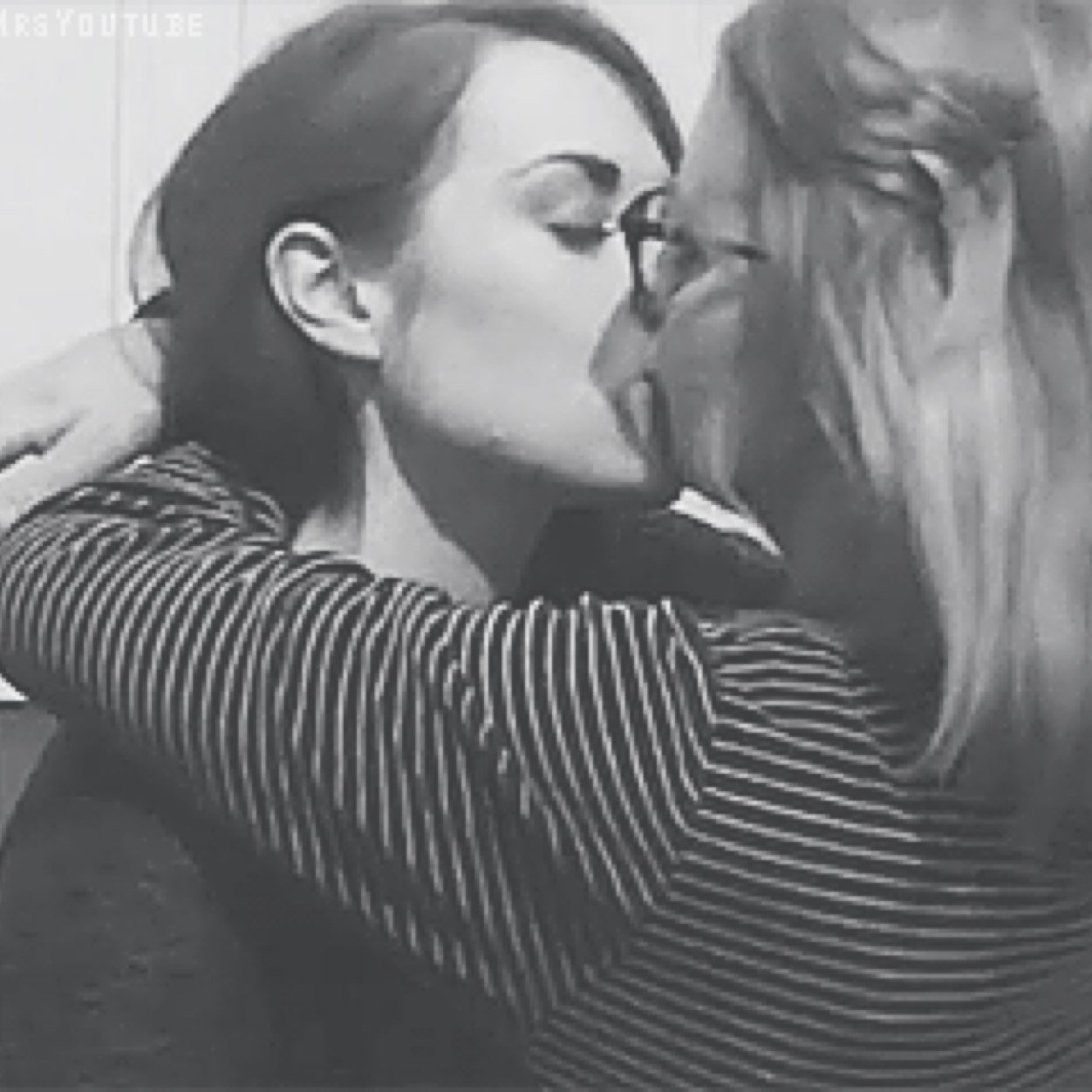 Lesbian Gifs 92