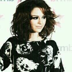 #Brat -I'm a princess I don't wanna be the queen- @CherLloyd @EmblemThree @Murrillo_Isabel's lover