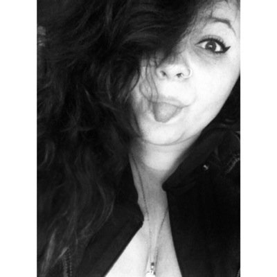 hiiiiii, follow @demonlouiss bc she thinks you're hot woo.