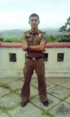 Sukses sebenarnya bukanlah memiliki banyak ana dan harta tapi sukses adalah mampu menjalankan untuk apa kita di hidupkan allah subhana wa ta'ala
