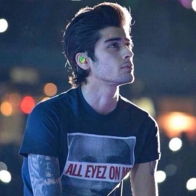 ask for a follow back on @raybanzouis