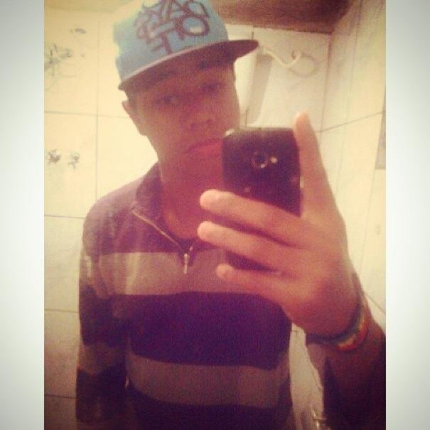 Vɑlσrizɑ meu ciúmes pσrque se ele fσr embσrɑ σ ɑmor vɑi juntσ !