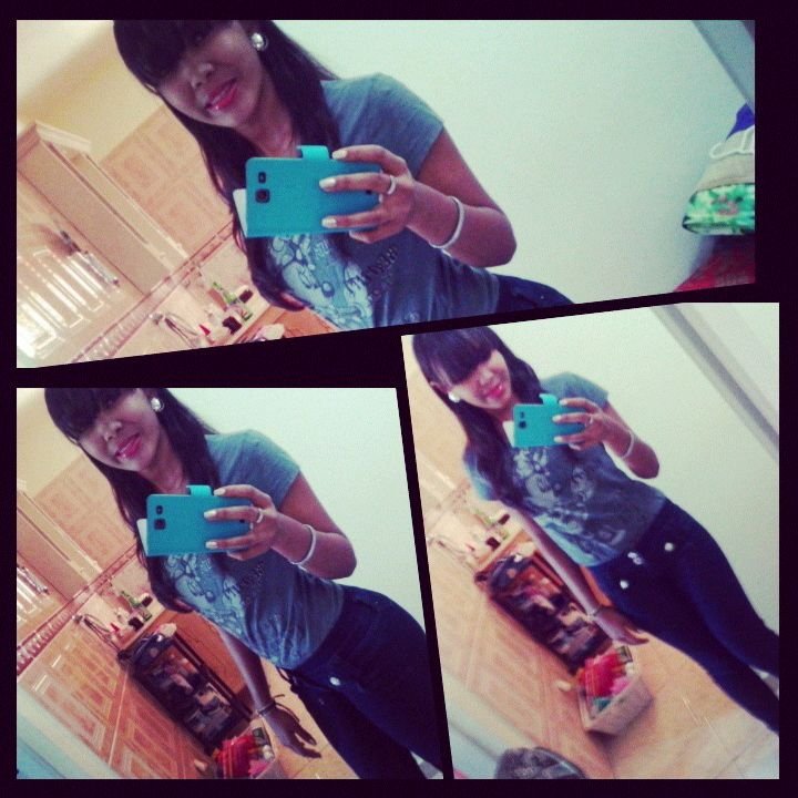 God firts☺Blessed...♥♥ love listen music....live your life and leave mine :3.....✉♬♥100%blessed