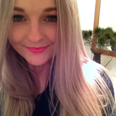 Taylor Swift told me I'm pretty ♡  Instagram: sarahfryer_