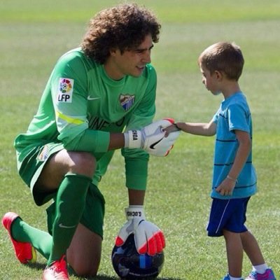 Super Soccer Player メスト エジル は ドイツ ゲルゼンキルヒェン出身のサッカー選手 ドイツ代表である アーセナルfc所属 ポジションはmf トルコ系移民の3世で 両親はともに黒海沿岸のゾングルダク県にルーツを持つ オジル エツィルなどとも表記 Super Soccer Player メスト エジル は ドイツ ゲルゼンキルヒェン出身のサッカー選手 ドイツ代表である アーセナルfc所属 ポジションはmf トルコ系移民の3世で 両親はともに黒海沿岸のゾングルダク県にルーツを持つ オジル エツィルなどとも表記