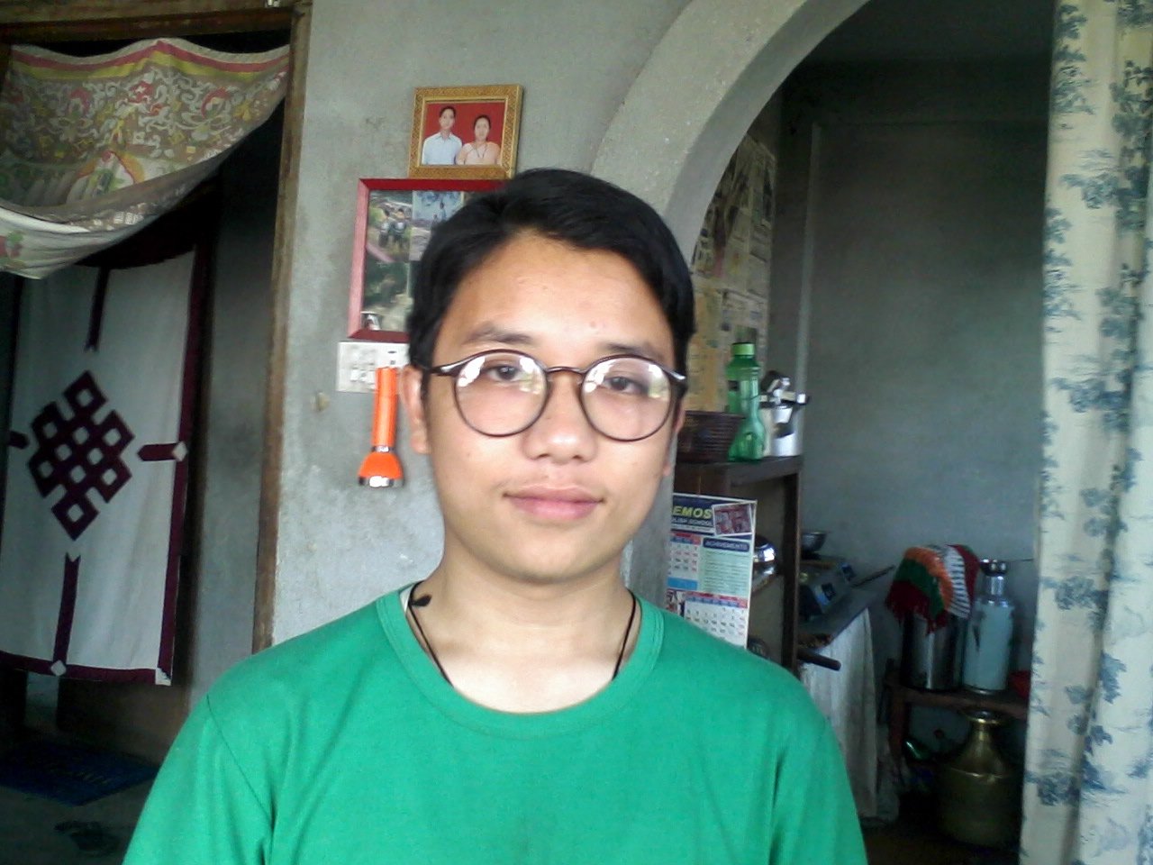 bhote11's profile picture. 