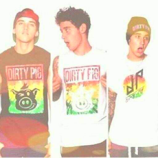 Janoskians please follow me 0/5 follow me  kik:ask  ig:ask  I won't give up on milk or Luke